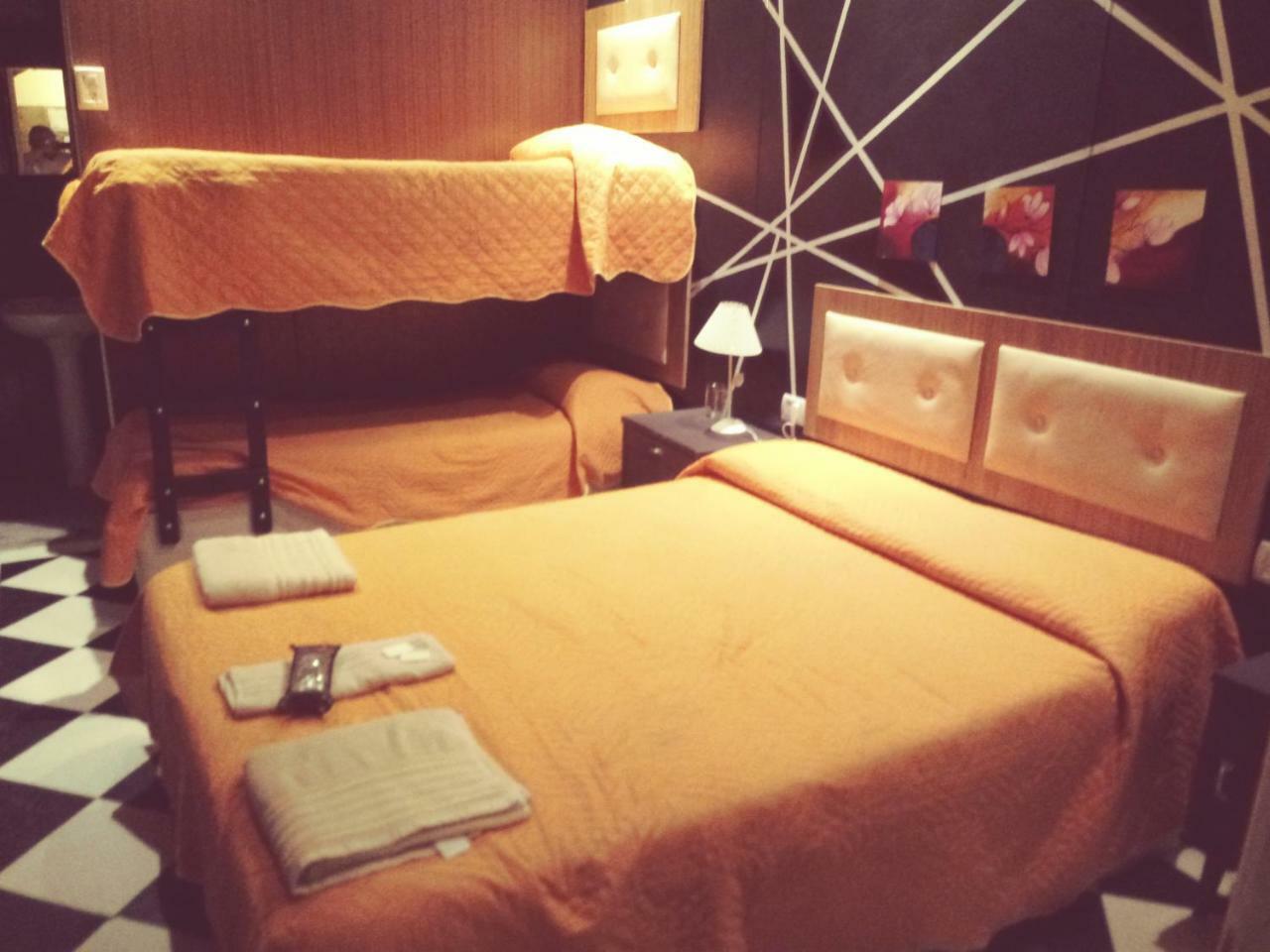 Hotel Laura Córdoba Luaran gambar