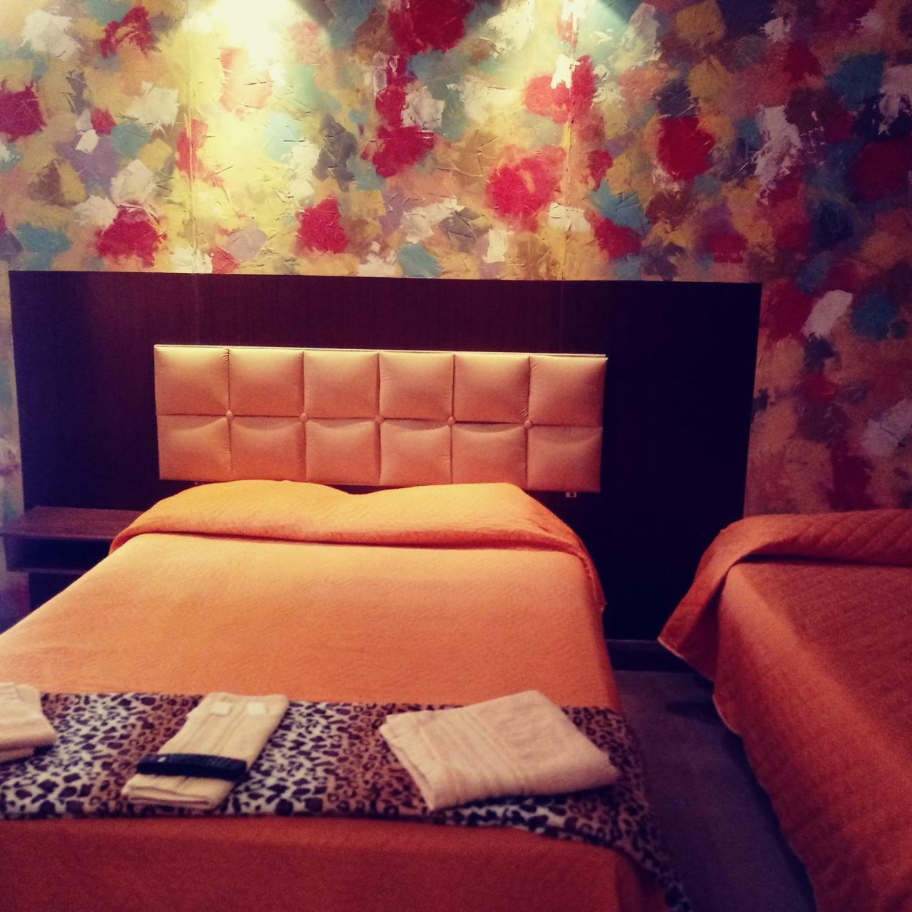 Hotel Laura Córdoba Luaran gambar
